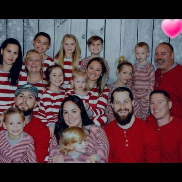 Meet your Posher, Annie & her family - Picture 3 of 10